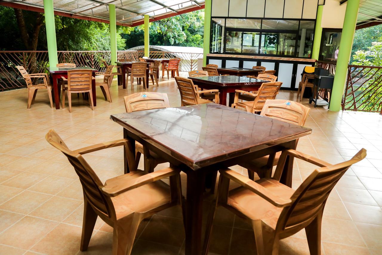 Malwathu Oya Caravan Park Panzió Anuradhapura Kültér fotó