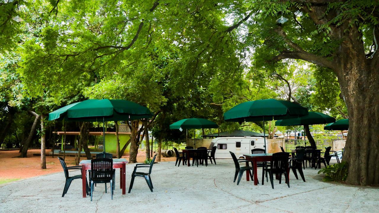 Malwathu Oya Caravan Park Panzió Anuradhapura Kültér fotó