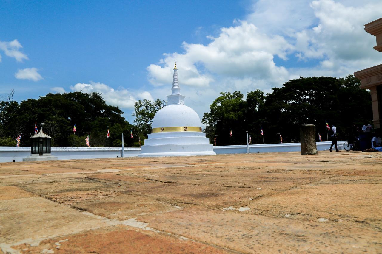 Malwathu Oya Caravan Park Panzió Anuradhapura Kültér fotó